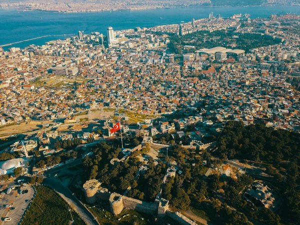 İstanbullu Ege'ye akın ediyor