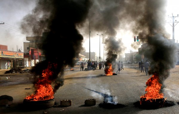 Sudan'daki gösterilerde ölü sayısı 30'a yükseldi