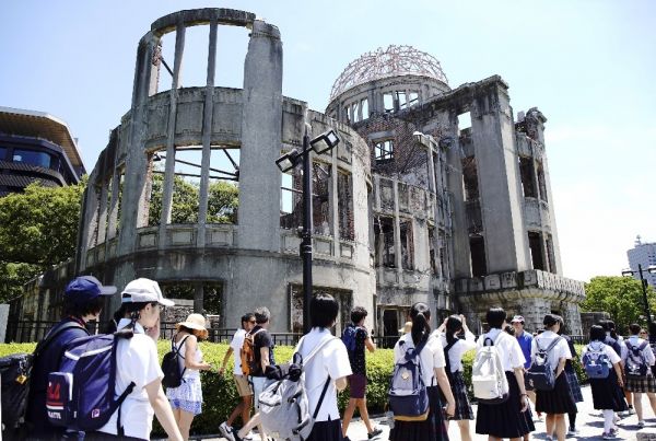 Hiroşima saldırısında ölen kurbanlar anıldı 
